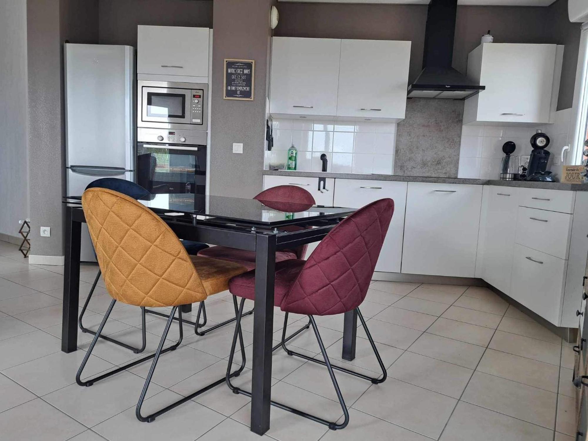 Logement Entier, Calme, Hyper Equipe Сен-Лоран-де-ла-Саланк Экстерьер фото