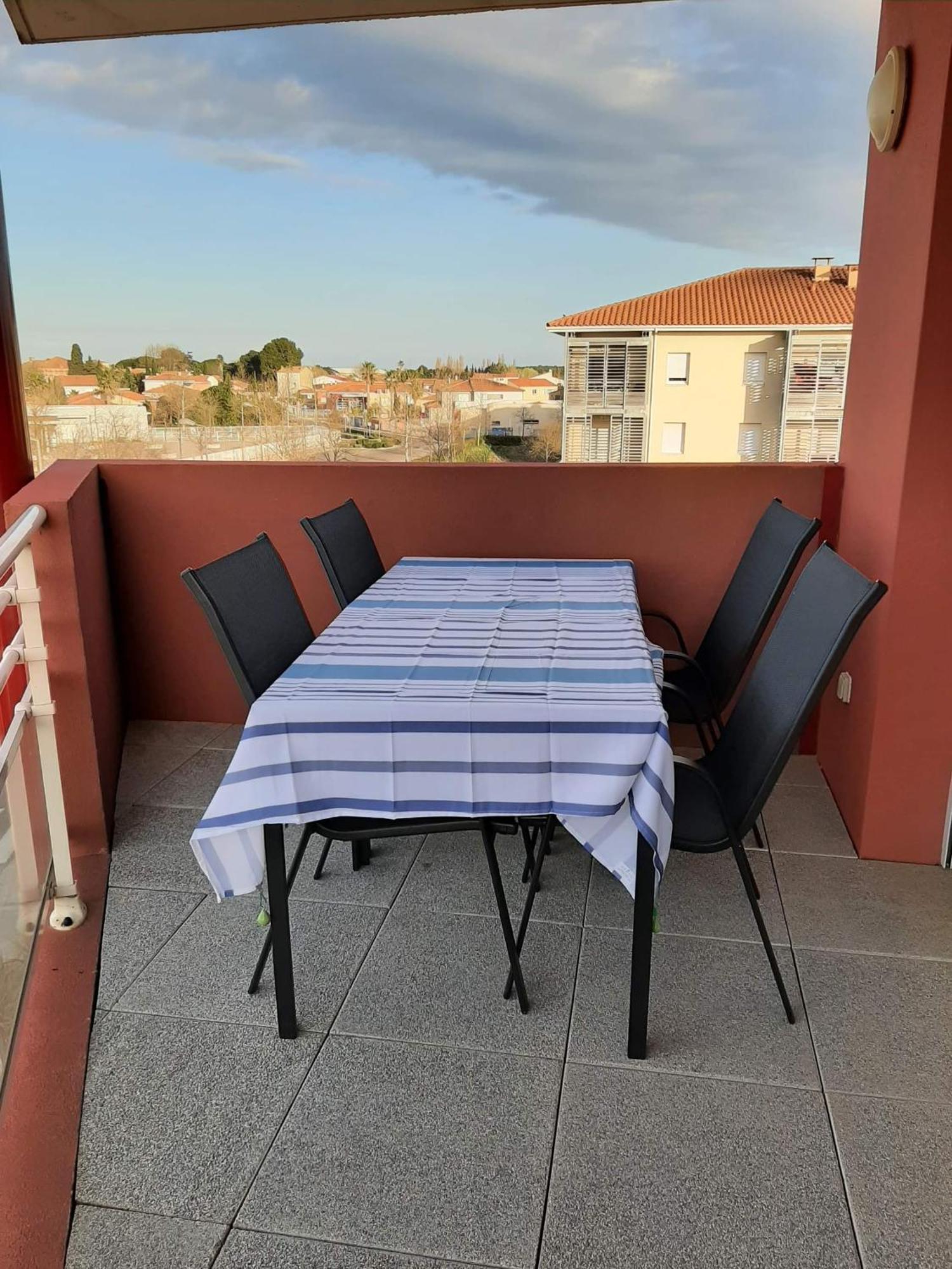 Logement Entier, Calme, Hyper Equipe Сен-Лоран-де-ла-Саланк Экстерьер фото